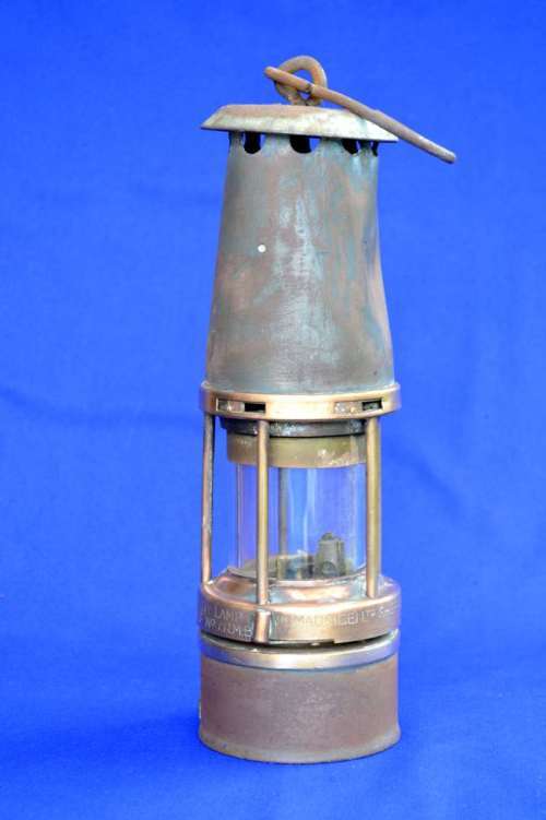 Miners Lamp Wolf  Safety Lamp Shefield England