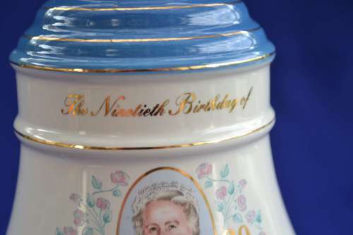 Bells Whisky Wade Ceramic Decanter Celebrating the Queen Mother`s 90th Birthday