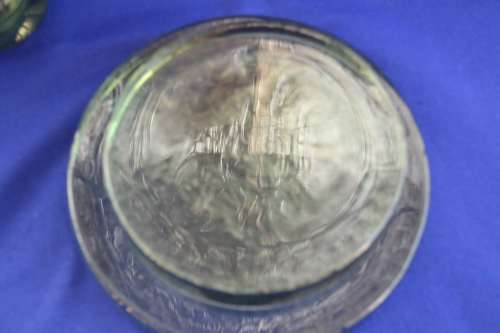Paperweight Three large Glass Pieces