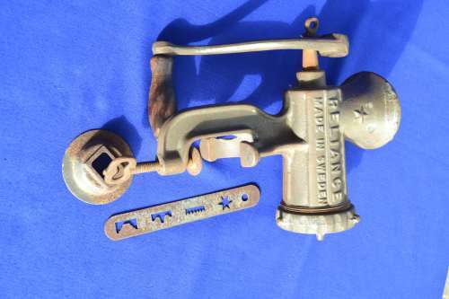 Husqvarna Reliance No 8 Meat Grinder / Mincer