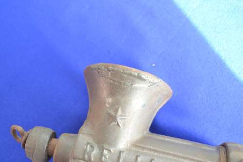 Husqvarna Reliance No 8 Meat Grinder / Mincer