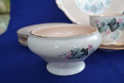 Aynesley Part Tea Set - 17 Pieces