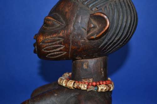 Carved Wooden Female Figure - Luba Art - Democratic Republic of Congo