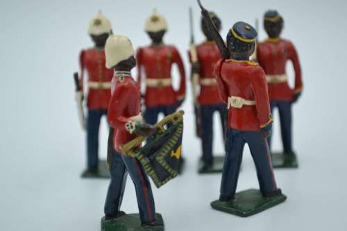 Vintage Metal Hand Painted Soldiers x 6