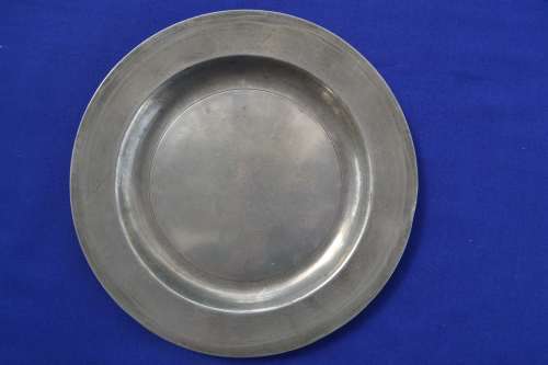 Antiqu Pewter Plate with London Touch Marks