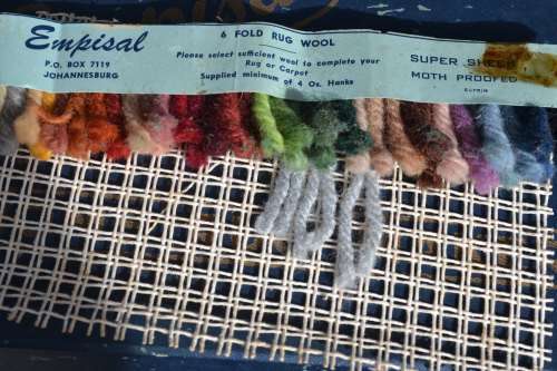 Vintage Empisal Home Rug Maker in Original Box with Original Paperwork