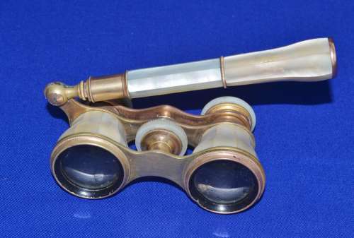 Vintage Mother of Pearl Opera Glasses with Telescopic Handle