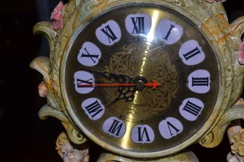 Vintage Ornate Cherub Quartz Mantel Clock