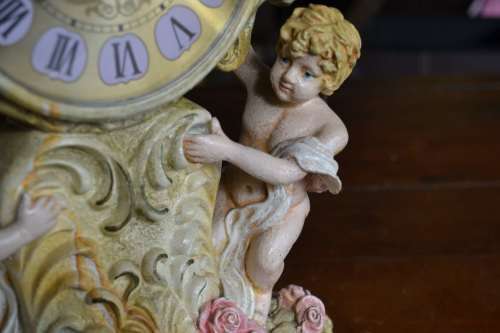 Vintage Ornate Cherub Quartz Mantel Clock