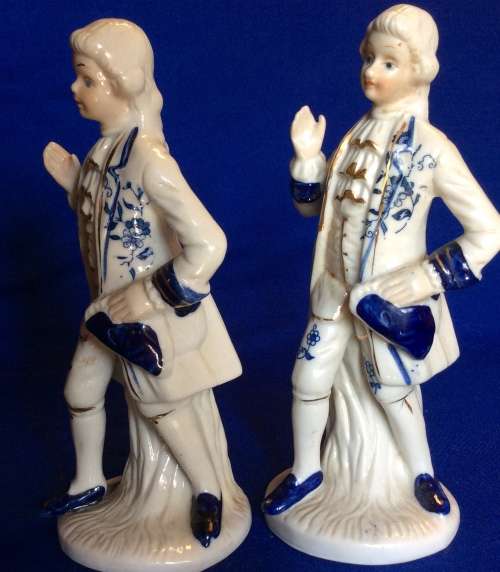 Blue and White Porcelain Victorian figures - 3 Pieces