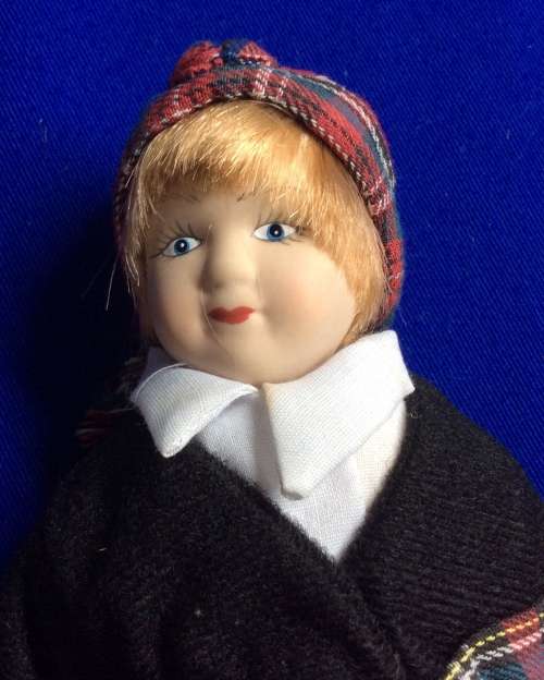 Original All Porcelain Dolls of the World Doll #8 Scotland