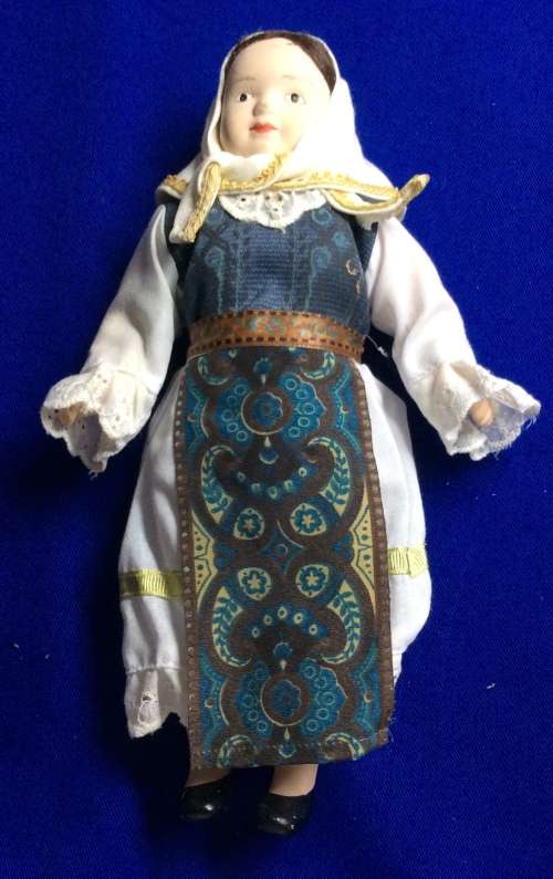 Original All Porcelain Dolls of the World Doll #44 Romania
