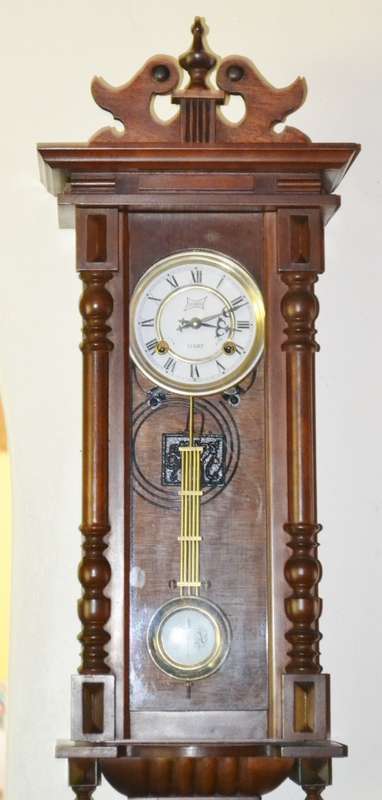 Seebros 31 day Wooden Wall Clock