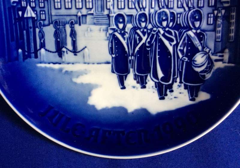 Bing and Grondahl Collectable Christmas Plate 1990