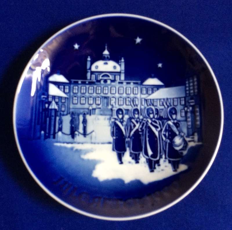 Bing and Grondahl Collectable Christmas Plate 1990