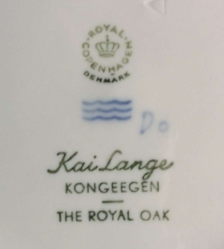 Royal Copenhagen Collectable Christmas Plate 1967