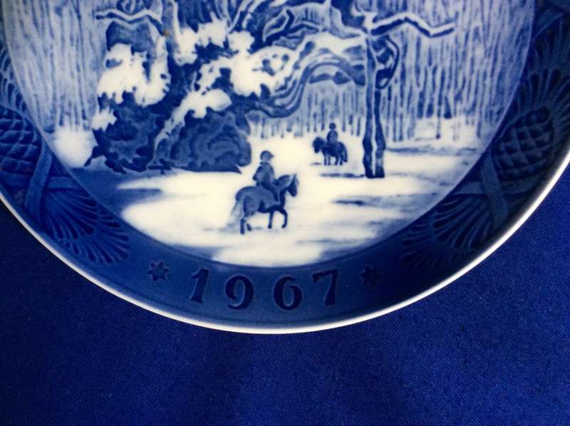 Royal Copenhagen Collectable Christmas Plate 1967