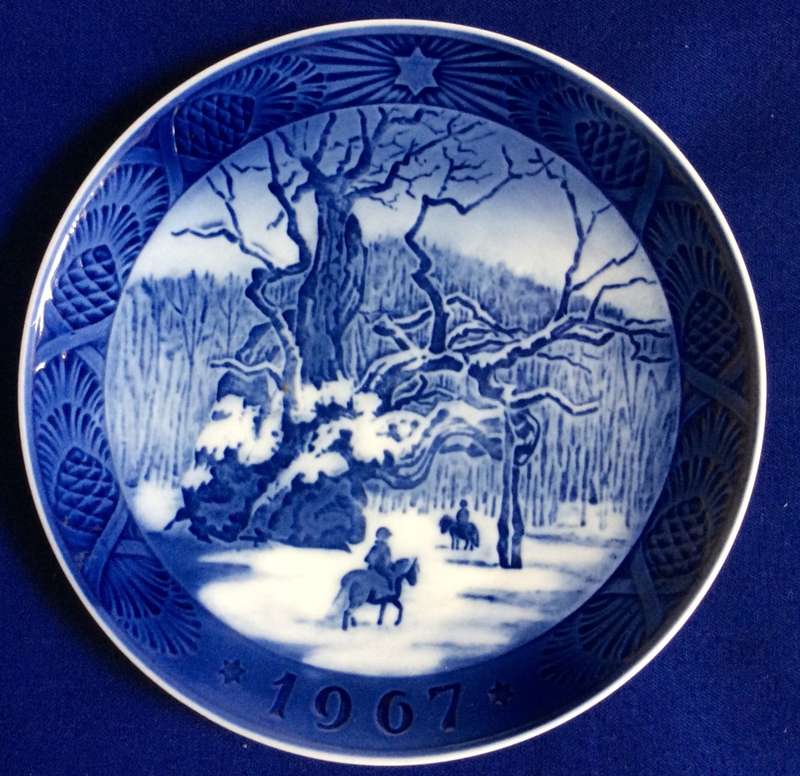 Royal Copenhagen Collectable Christmas Plate 1967