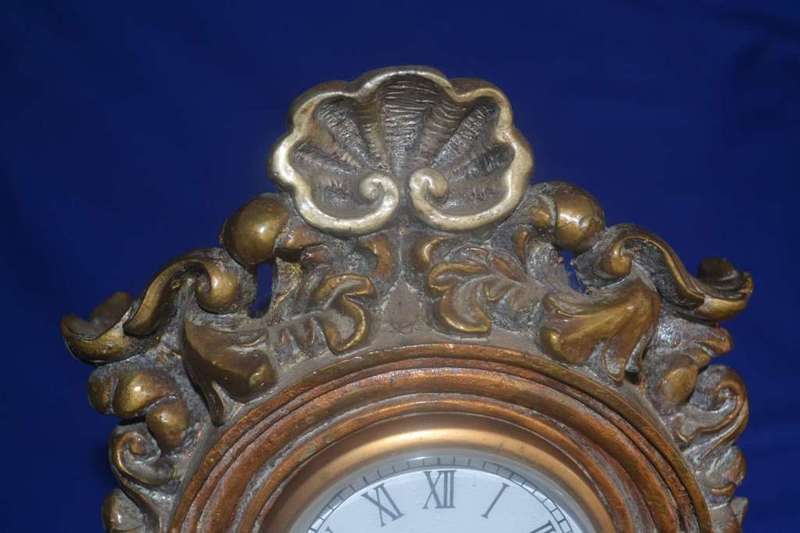 Vintage Ornate Bronze Finish Resin  Quartz Mantle Clock