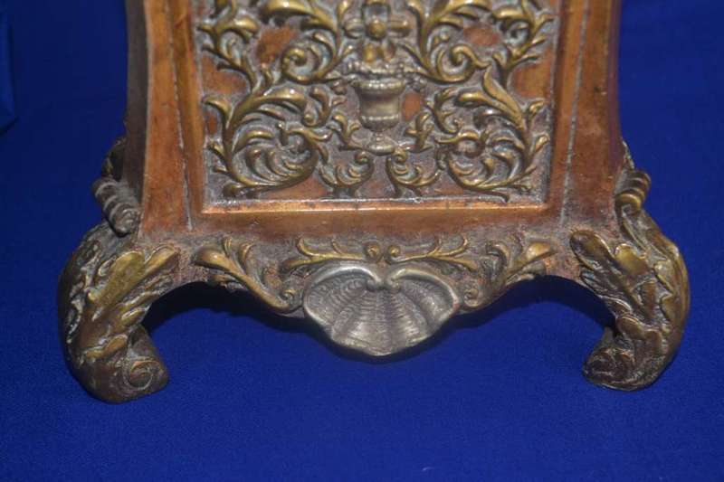 Vintage Ornate Bronze Finish Resin  Quartz Mantle Clock