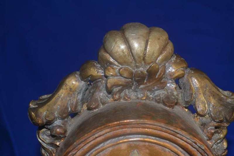 Vintage Ornate Bronze Finish Resin  Quartz Mantle Clock