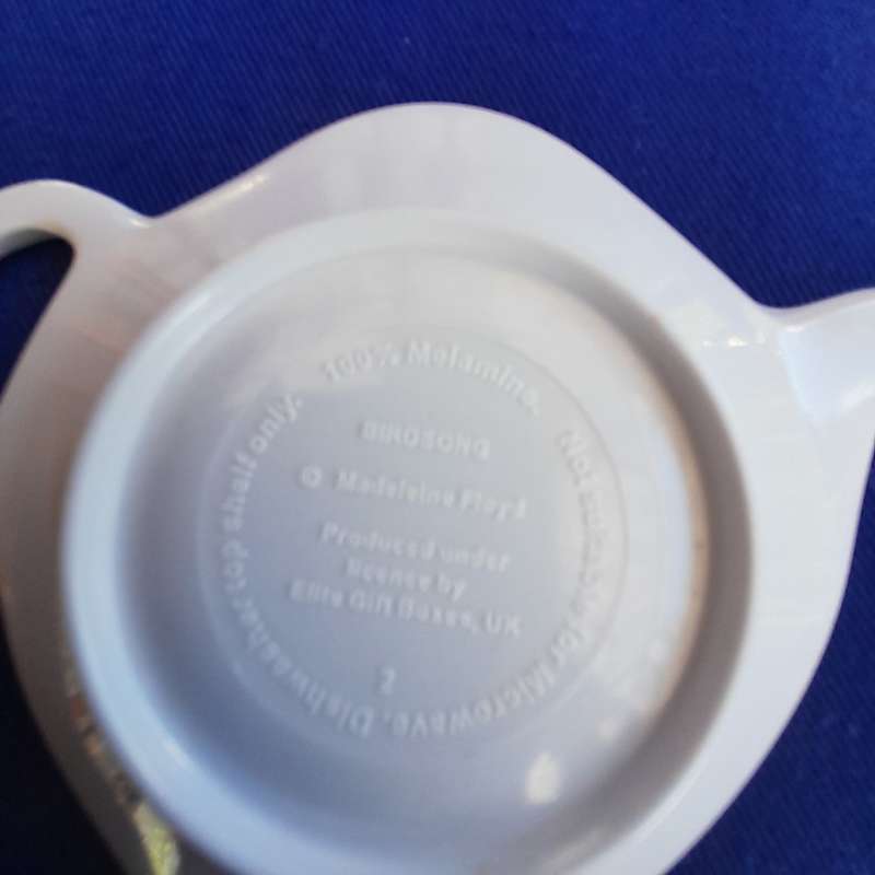Selection of Blue and White Porcelain Items - 5 Pieces