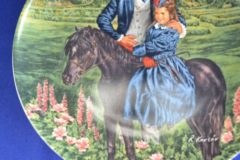 Knowles Vintage Porcelain Collectors Plate 1985 `Bonnie and Rhett` with COA and Box