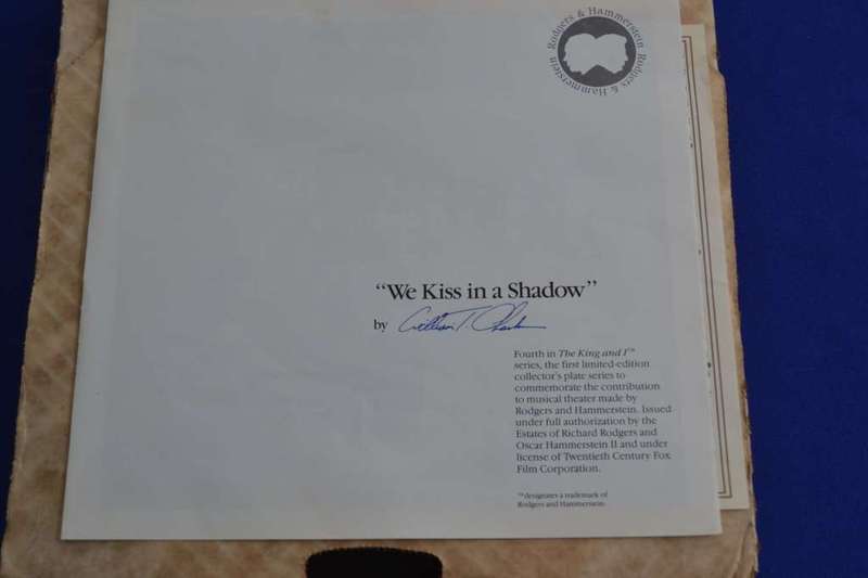 Knowles Vintage Porcelain Collectors Plate 1985 `We Kiss in a Shadow` with COA and Box