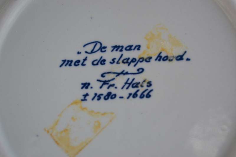 Delft Blue Portrait Plate `Die Man Met De Slappe Hoed`