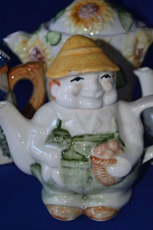 Assorted Tea Pots - 4 Pieces