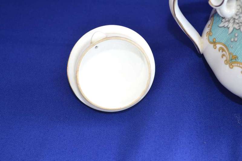 URGENT LATE ENTRY * Royal Albert ENCHENTMENT Tea Set - 22 Pieces