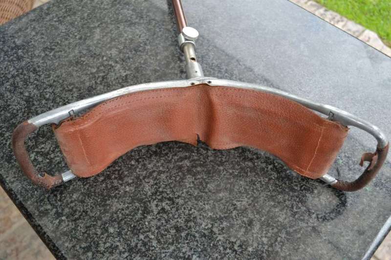 Vintage Shooting / Walking Stick with Fold Out Seat - Made in England