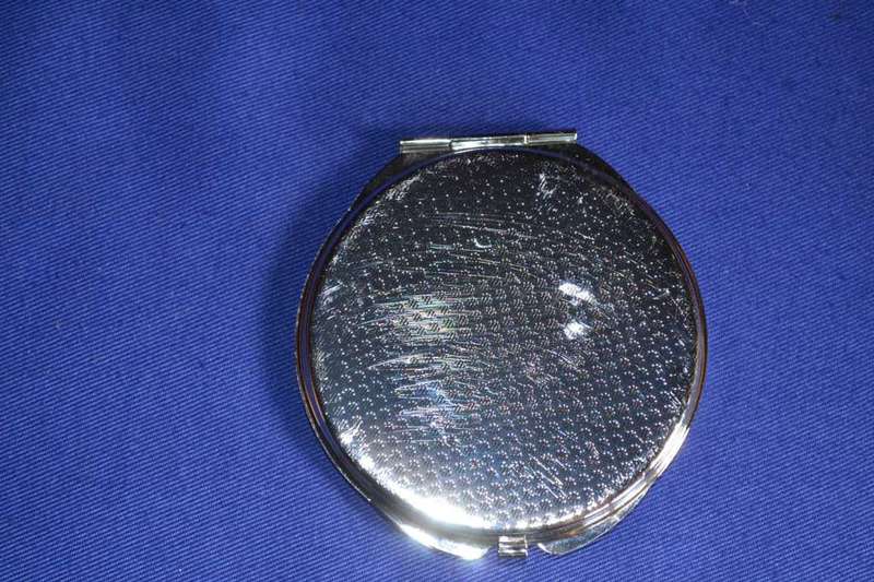 Mother of Pearl Design Double Mirror Compact