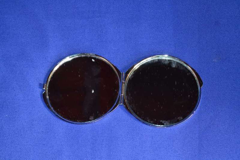 Mother of Pearl Design Double Mirror Compact