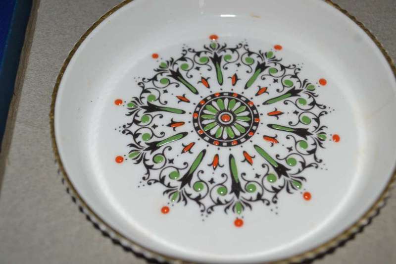Royal Worcester Boxed Set of 4 Vintage Hand Painted Porcelain Coasters