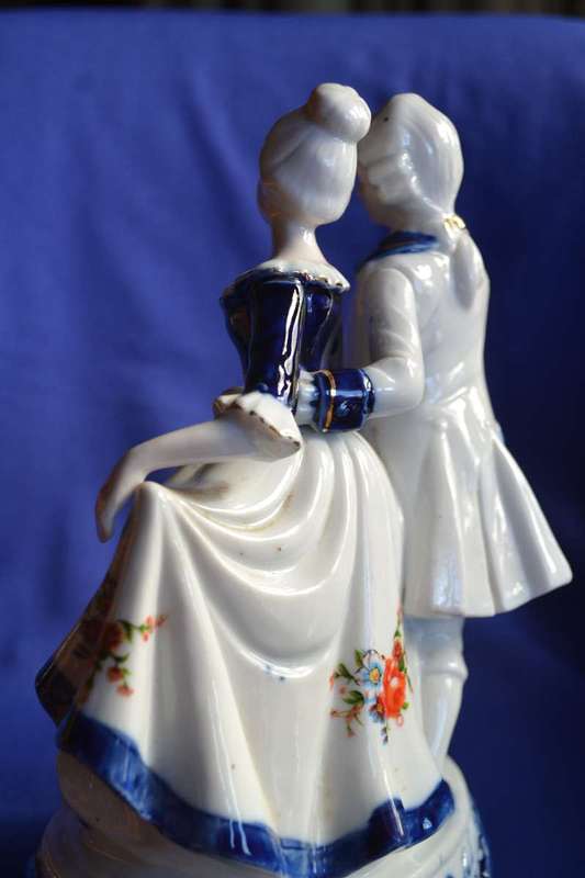 Vintage Porcelain Dancing Couple Revolving Musical  Figurine
