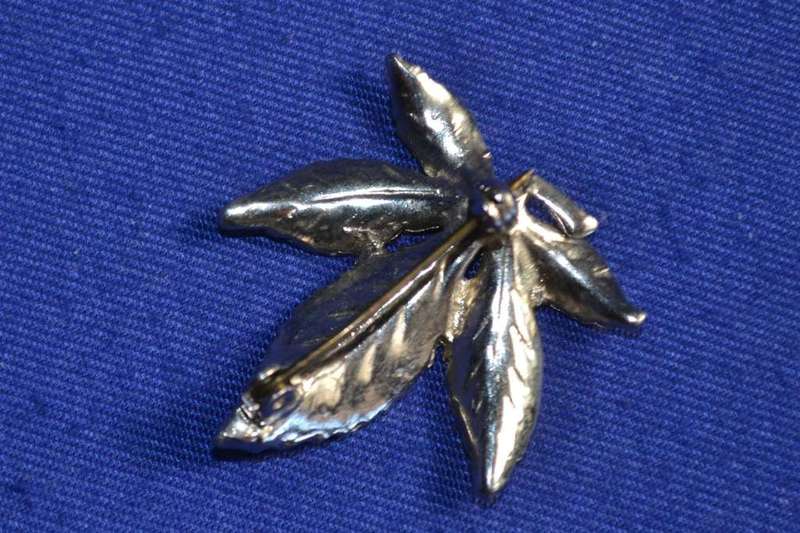 Assorted Vintage Brooches - 5 Pieces