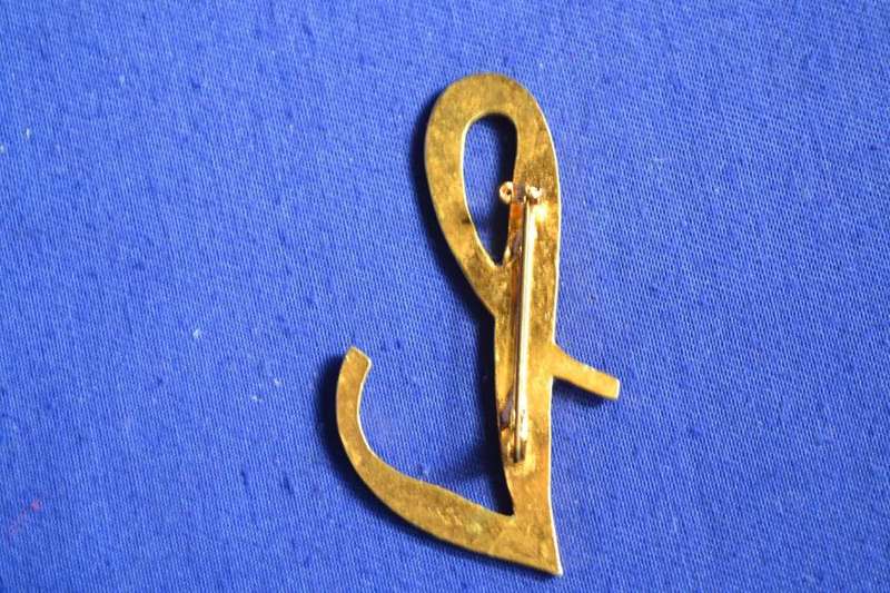 Assorted Vintage Brooches - 5 Pieces