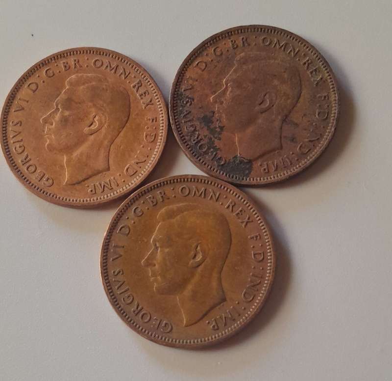 1942 1943 & 1946  British 1/2 Penny