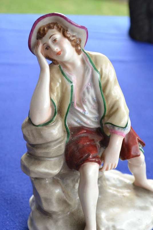 Capodimonte Small Vintage Porcelain figurine
