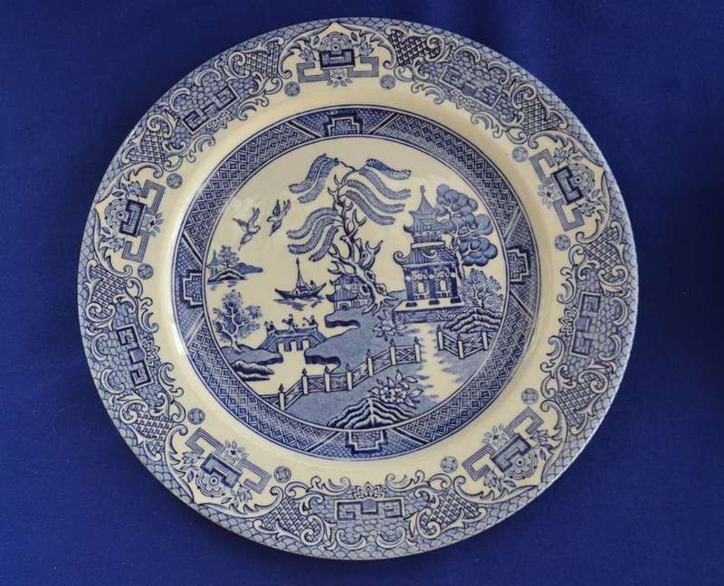 Assorted Display Plates, Various Makers - 3 Pieces
