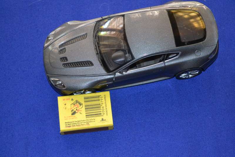 Welly James Bond 007  - Die another Day - Aston Martin V12 Model