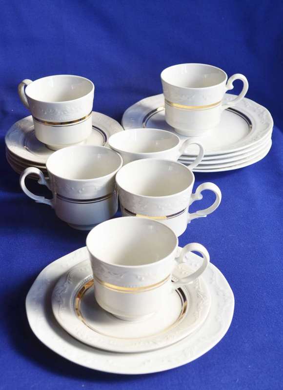 Continental China Tea Set - 18 Pieces