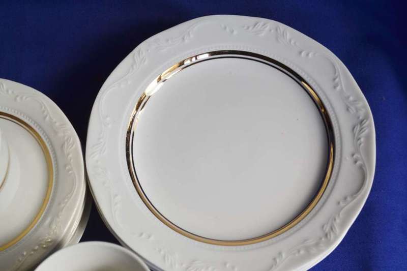 Continental China Tea Set - 18 Pieces
