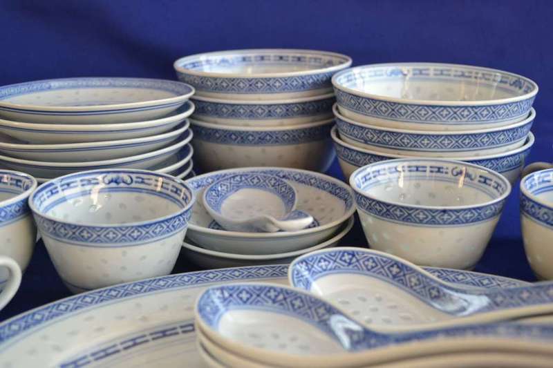 33 Piece Jindgezhen  Porcelain Blue and White Rice Grain Pattern Set