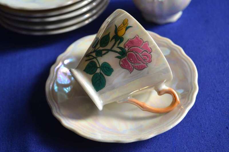Lustre Ware Iridescent Pearl 15 Piece Demitasse Tea Set