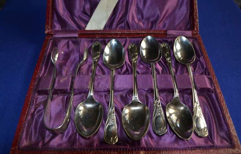 Vintage Silver Plated Spoon and Tong Set - Boxed