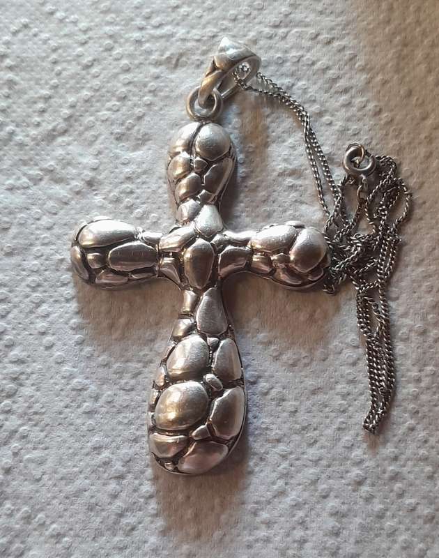 925 Silver Cross Pendant on Chain