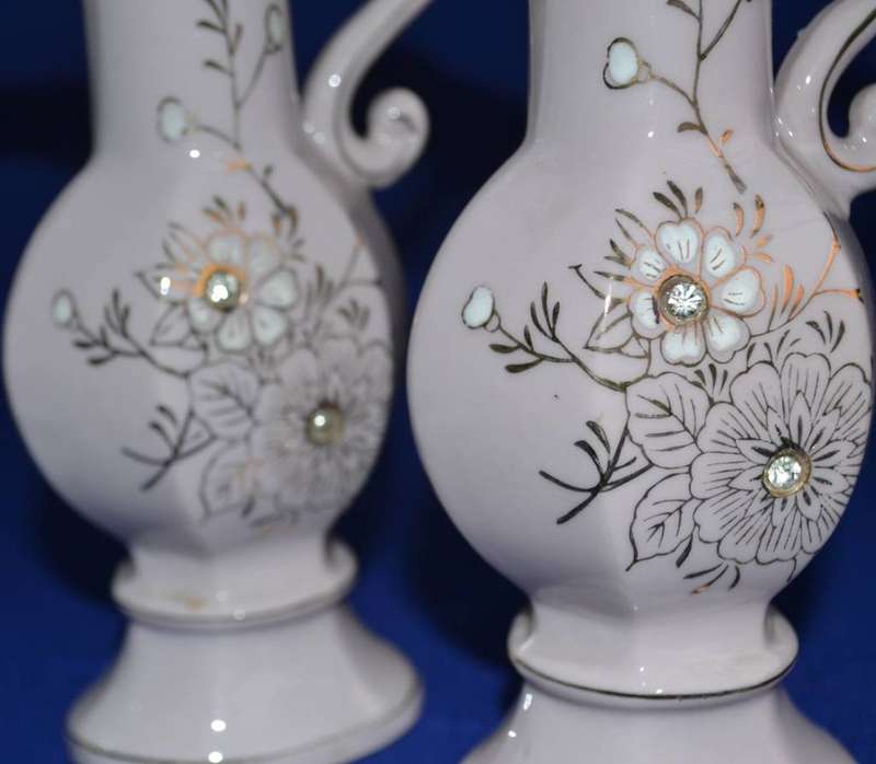 Two Pairs Decorative Porcelain Jugs / Pitchers