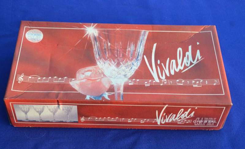 Vivaldi Italy 24% Lead Crystal Wine Glasses - Boxed Set of Four